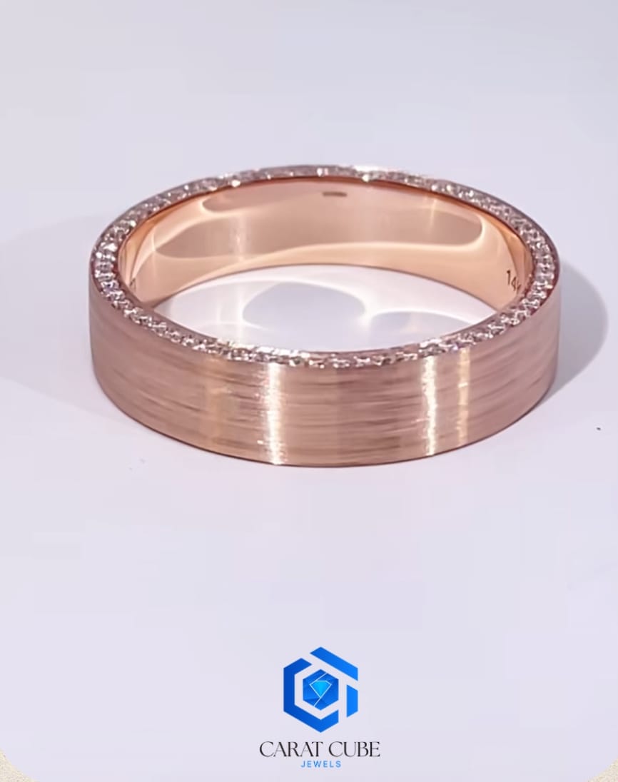 Elegant Gold & Diamond Ring